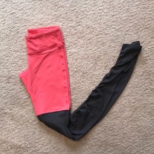 Alo Yoga Goddess Legging